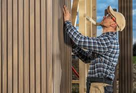 Best Engineered Wood Siding  in Middlebury, IN